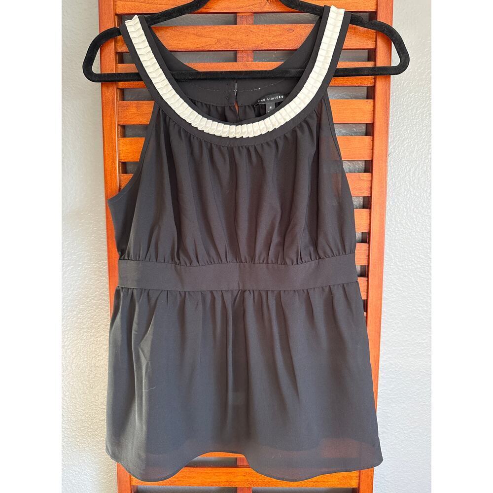 The Limited Sz M Pleated Black and White Top EUC